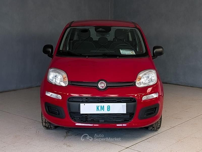 Nuova Fiat Panda Icon 94 CV (69 kW) 2025 Rosso Utilitaria