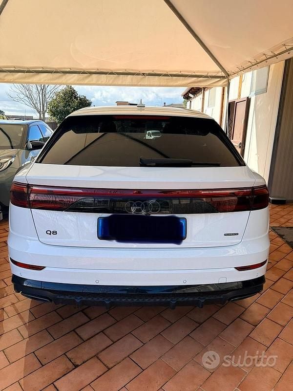 Usata Audi Q8 S-Line 286 CV (210 kW) 2025 Bianco SUV