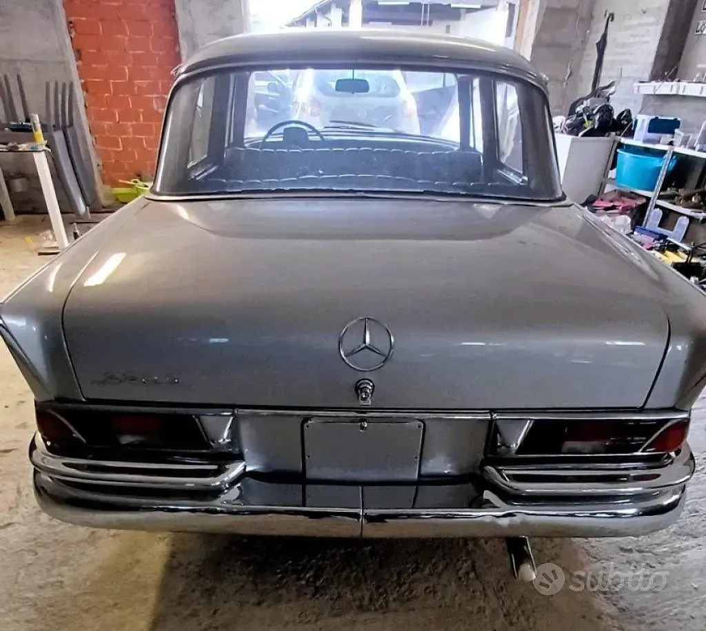 Usata Mercedes 220 1960 Grigio Berlina