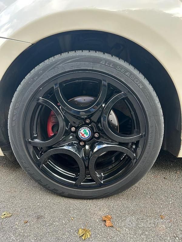 Usata Alfa Romeo MiTo Distinctive 120 CV (88 kW) 2009 Bianco Utilitaria