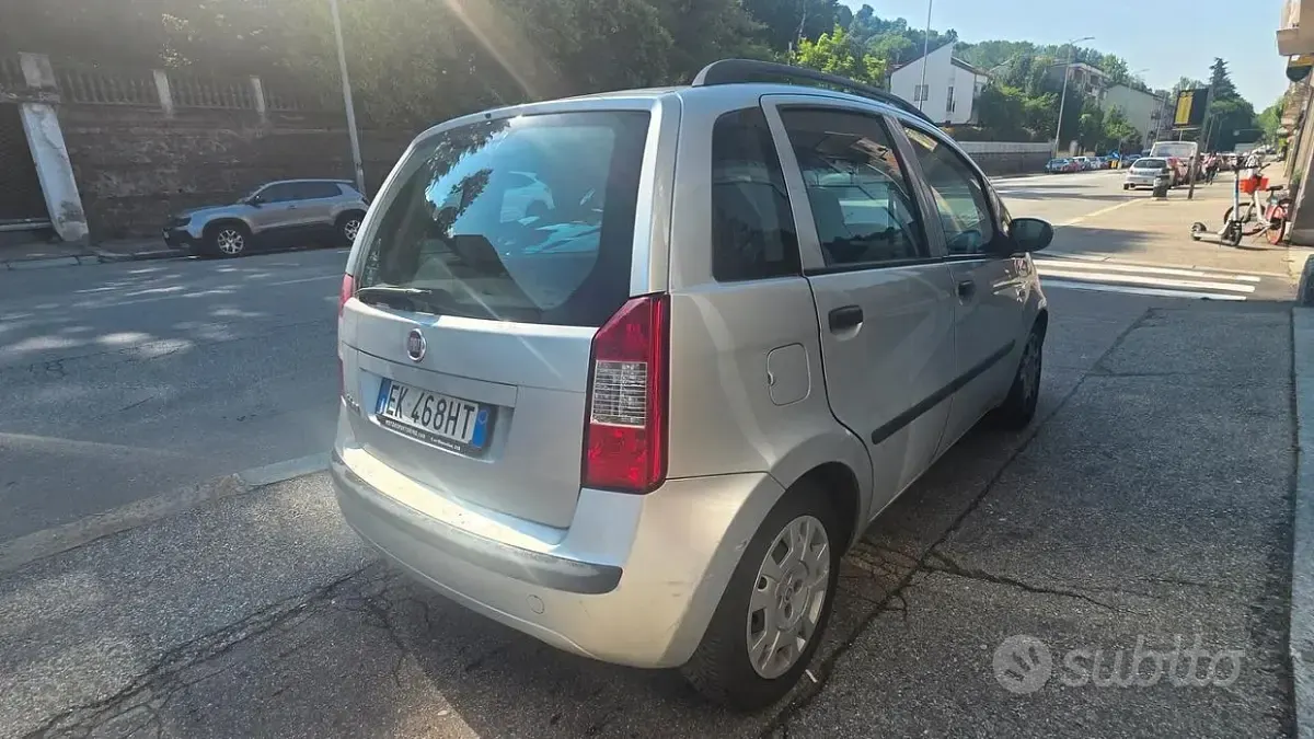 Usata Fiat Idea Active 95 CV (69 kW) 2011 Grigio Monovolume