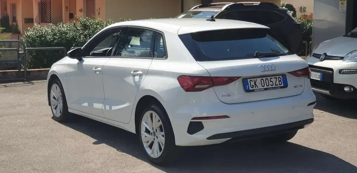 Usata Audi A3 Business 116 CV (85 kW) 2022 Bianco Berlina
