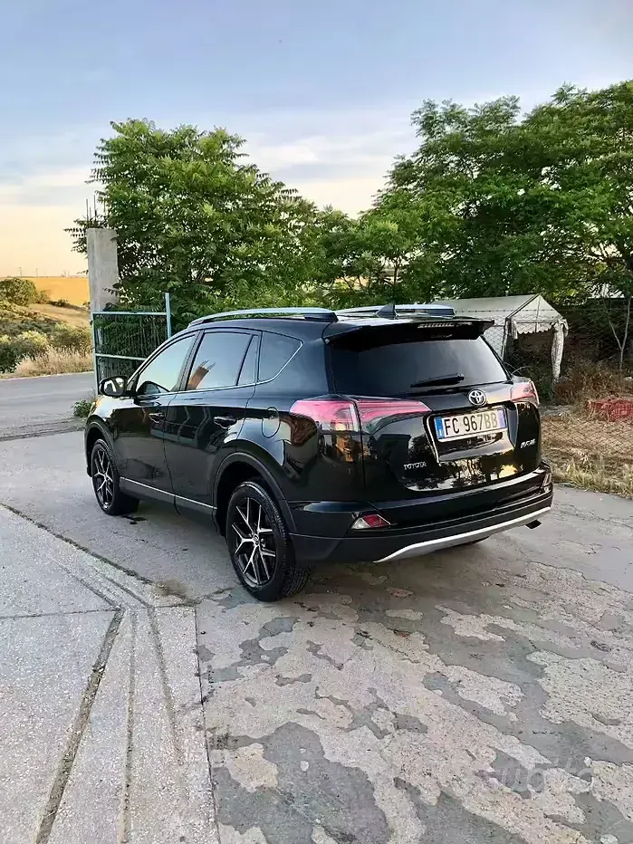 Usata Toyota RAV4 Style 143 CV (105 kW) 2016 Nero SUV
