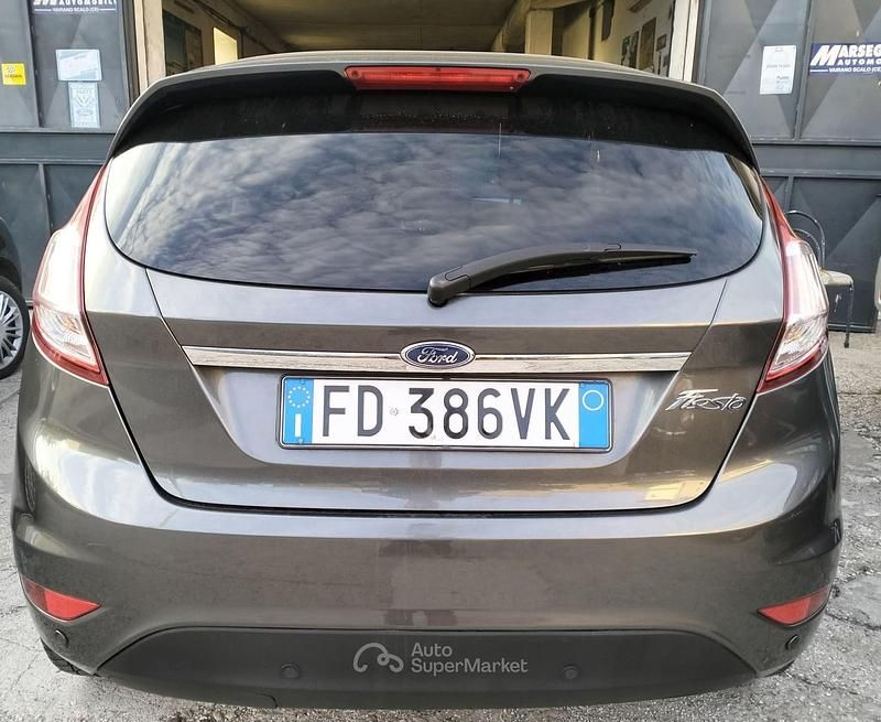 Usata Ford Fiesta 95 CV (69 kW) 2016 Berlina