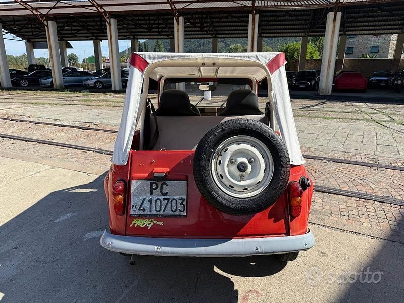 Usata Renault R4 33 CV (24 kW) 1987 Rosso(met.) Utilitaria