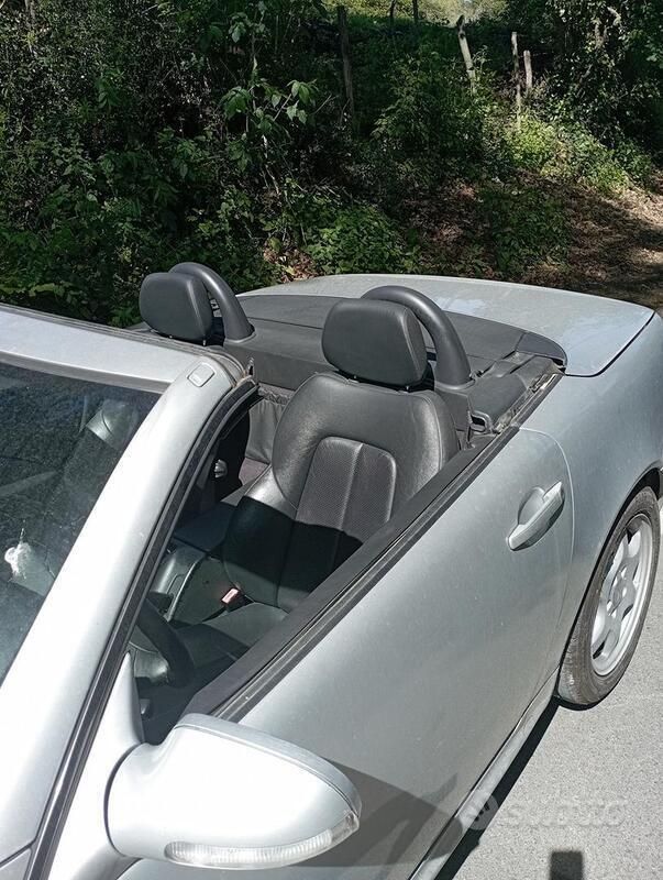 Usata Mercedes SLK230 2001 Grigio Cabrio