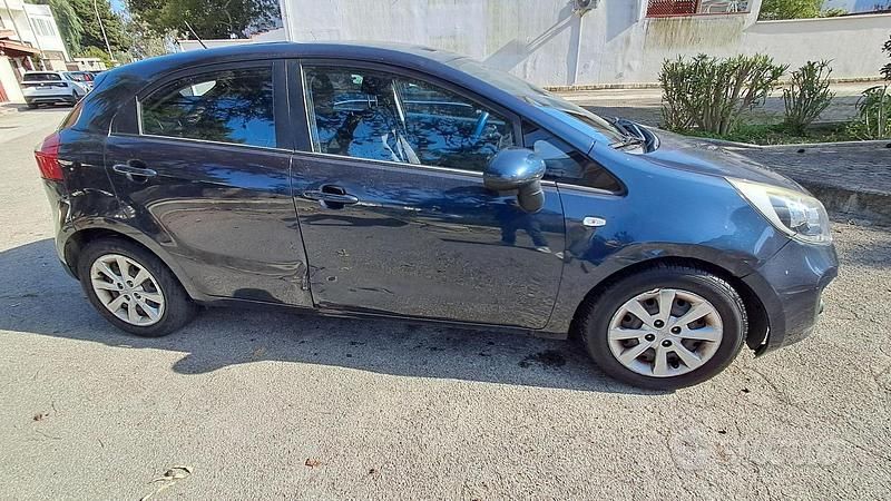 Usata Kia Rio 85 CV (62 kW) 2013 Berlina