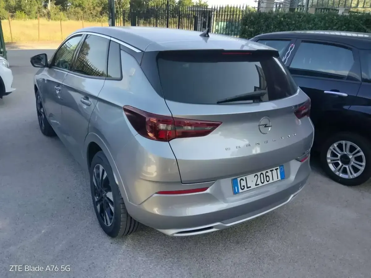 Usata Opel Grandland X Business Elegance 131 CV (96 kW) 2022 Argento SUV