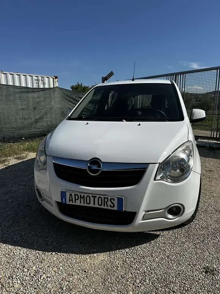 Usata Opel Agila Enjoy 65 CV (47 kW) 2010 Other Utilitaria