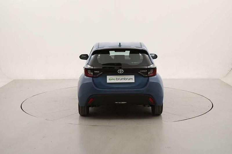 Usata Toyota Yaris Hybrid Active 116 CV (85 kW) 2021 Blu Utilitaria