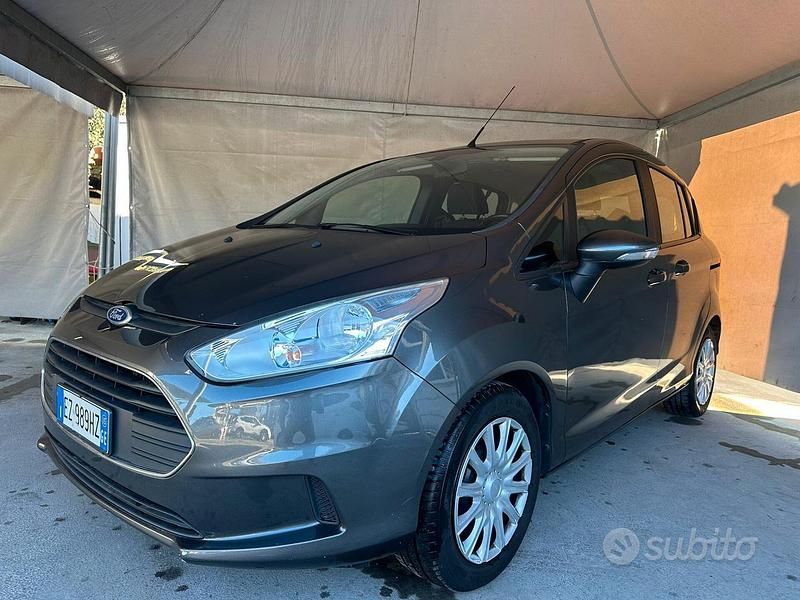 Grigio Usata 2015 Ford B-MAX Business Edition Monovolume | 6799 € (Buon prezzo) - Immagine 1/4