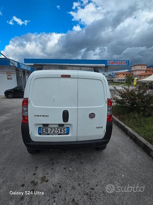 Usata Fiat Fiorino 77 CV (56 kW) 2011 Bianco Monovolume
