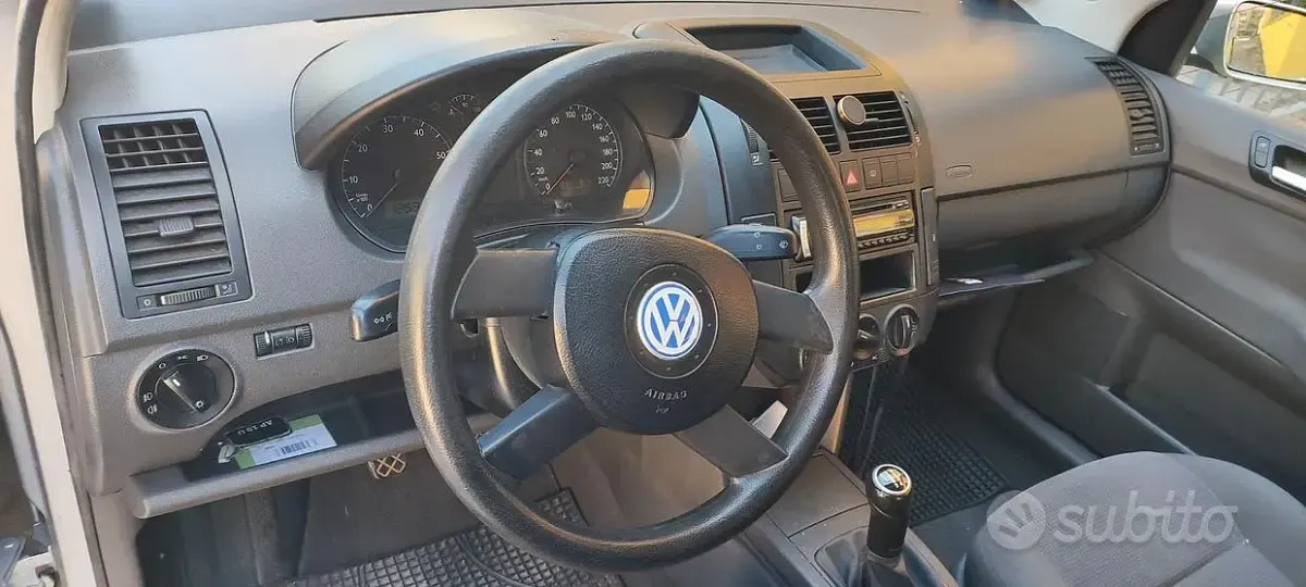 Usata VW Polo 64 CV (47 kW) 2002 Grigio Berlina