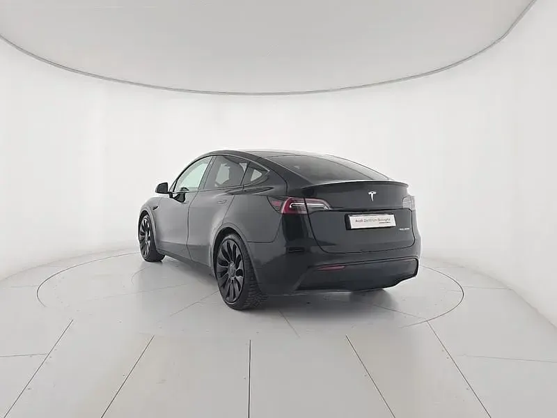 Usata Tesla Model Y Performance 359 kW (489 CV) 2022 Nero SUV