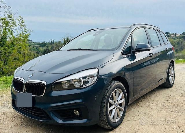 Usata BMW 218 Comfort Edition 2016 Blu Station wagon