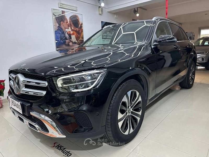 Usata Mercedes GLC200 Business 163 CV (119 kW) 2021 Inval. black SUV