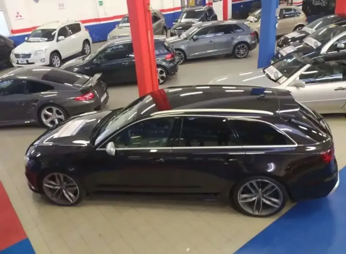 Usata Audi RS6 Ambiente 560 CV (411 kW) 2017 Nero Station wagon