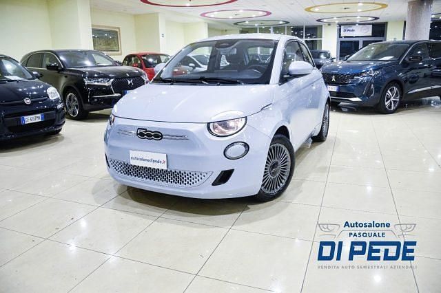 Usata Fiat 500e Opening Edition 86 kW (118 CV) 2020 Blu/azzurro Berlina