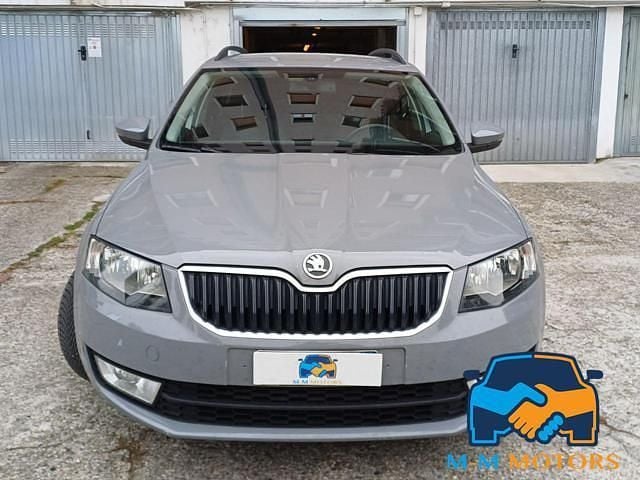 Usata Skoda Octavia Elegance 105 CV (77 kW) 2013 Grigio scuro Station wagon