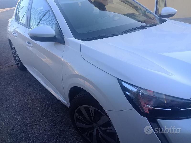 Usata Peugeot 208 75 CV (55 kW) 2020 Bianco Utilitaria