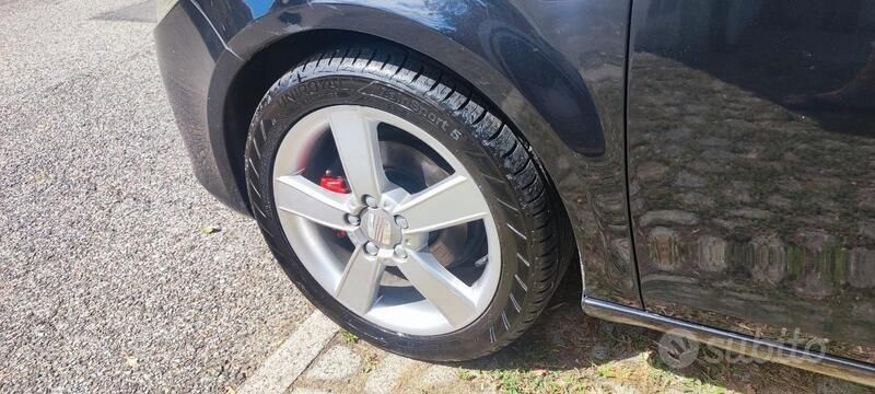 Usata Seat Leon 2008 Nero Utilitaria