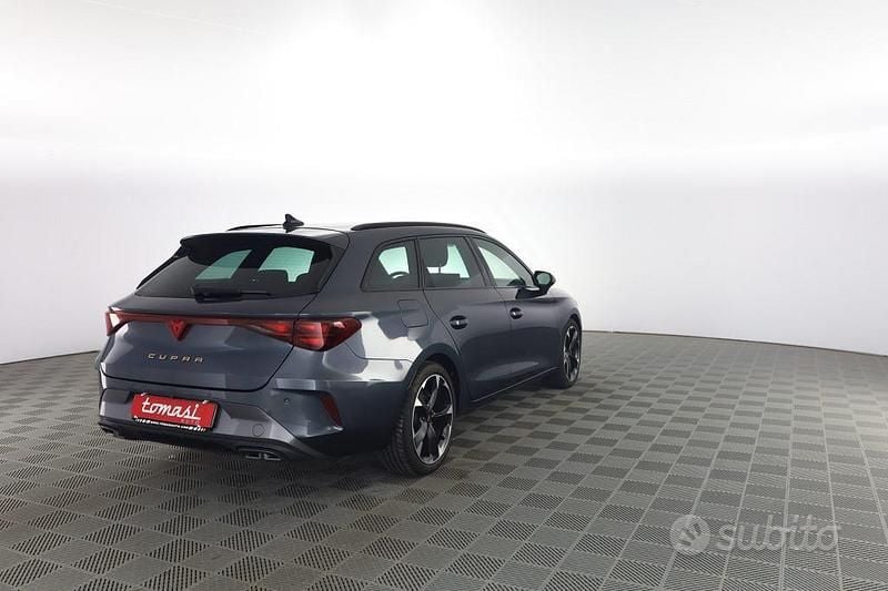 Usata Cupra Leon 150 CV (110 kW) 2024 Grigio Station wagon