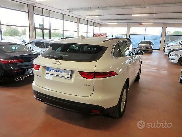 Usata Jaguar F-Pace Prestige 180 CV (132 kW) 2016 Bianco SUV