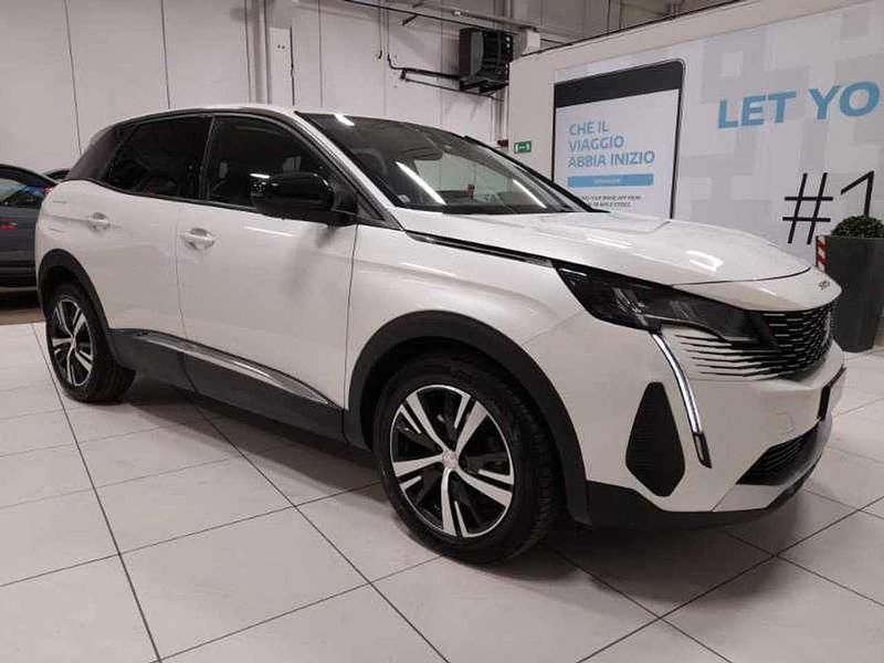 Usata Peugeot 3008 Allure 131 CV (96 kW) 2022 Bianco banquise SUV