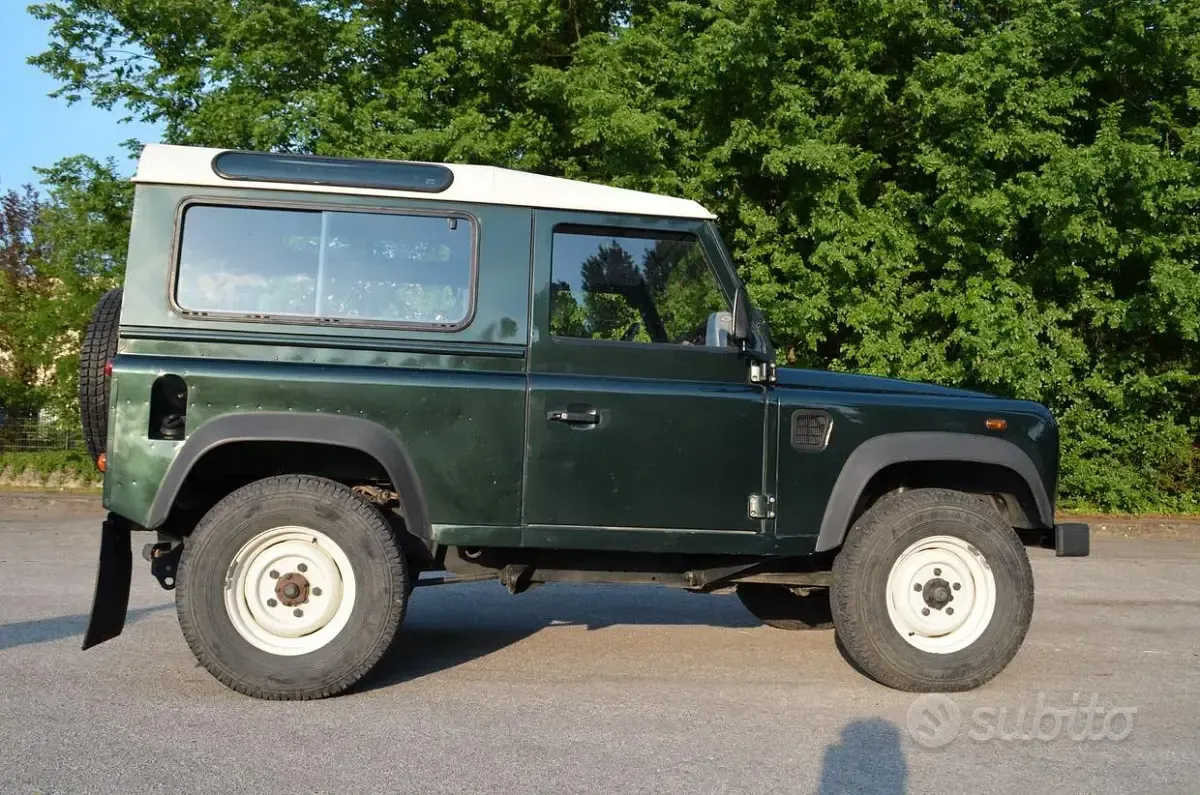 Occasion Land Rover Defender 122 ch (89 kW) 2004 Break