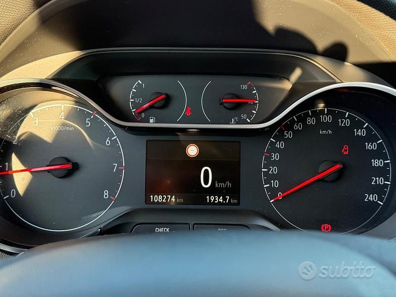 Usata Opel Crossland X 83 CV (61 kW) 2019 Bianco SUV