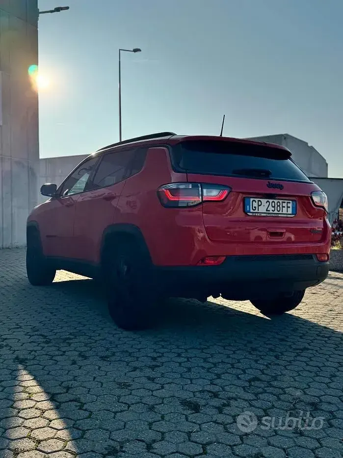 Usata Jeep Compass Night Eagle 131 CV (96 kW) 2023 Rosso SUV