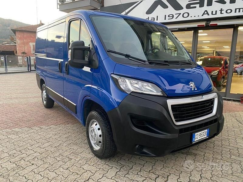 Begagnad Peugeot Boxer S 140 HK (102 kW) 2021 Blå Van