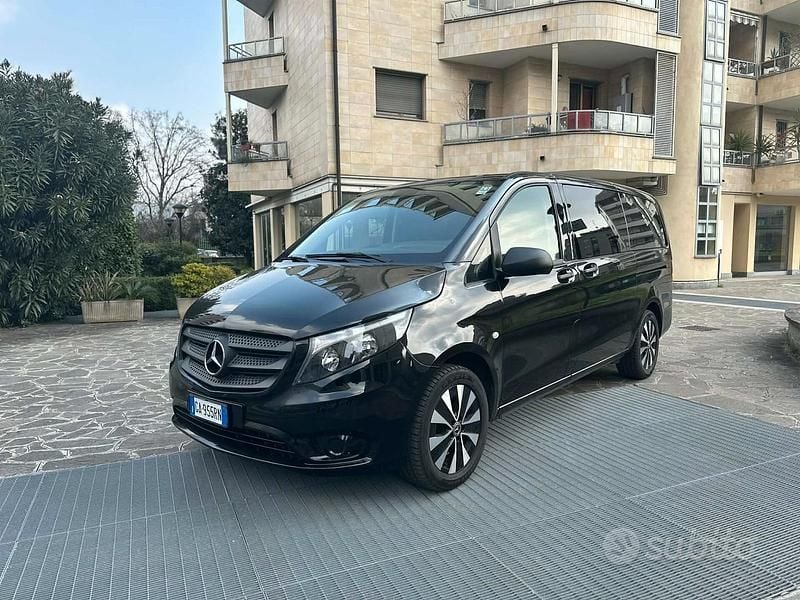 Usata Mercedes Vito 136 CV (100 kW) 2020 Nero Furgone