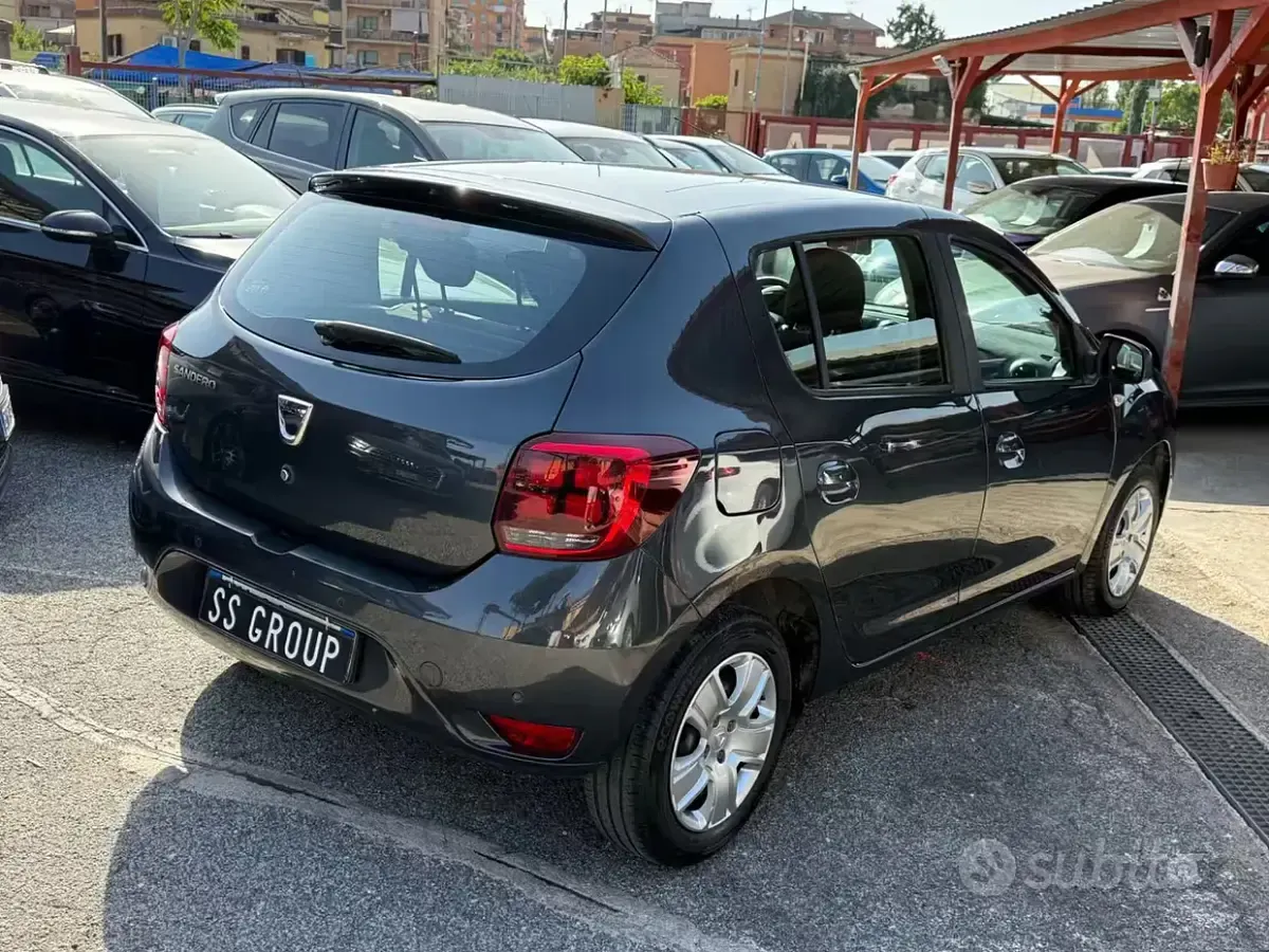 Usata Dacia Sandero Stepway 90 CV (66 kW) 2019 Grigio Berlina