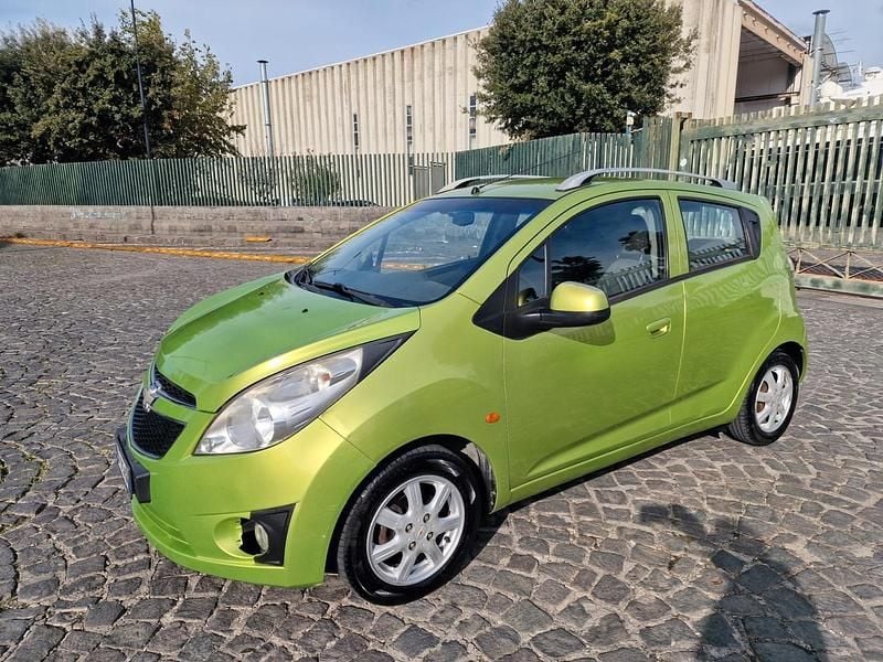 Usata Chevrolet Spark LS 65 CV (47 kW) 2010 Oro Utilitaria