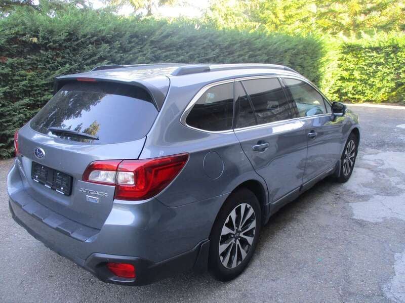 Usata Subaru Outback 150 CV (110 kW) 2015 Grigio SUV