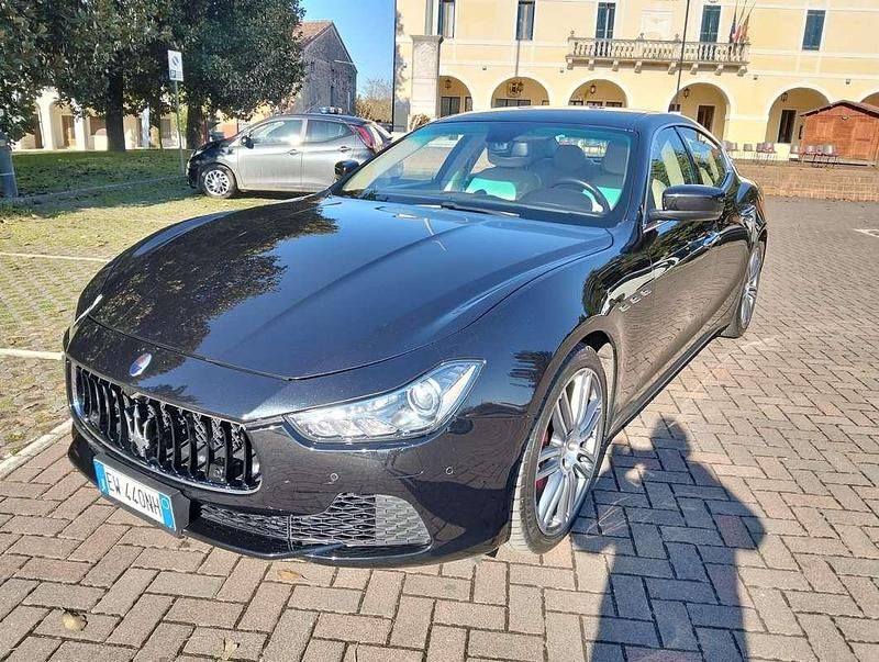 Usata Maserati Ghibli 275 CV (202 kW) 2014 Nero Berlina