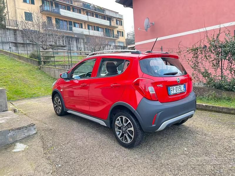 Usata Opel Karl Rocks 75 CV (55 kW) 2018 Rosso Utilitaria