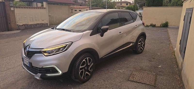 Usata Renault Captur Initiale Paris 118 CV (86 kW) 2017 SUV