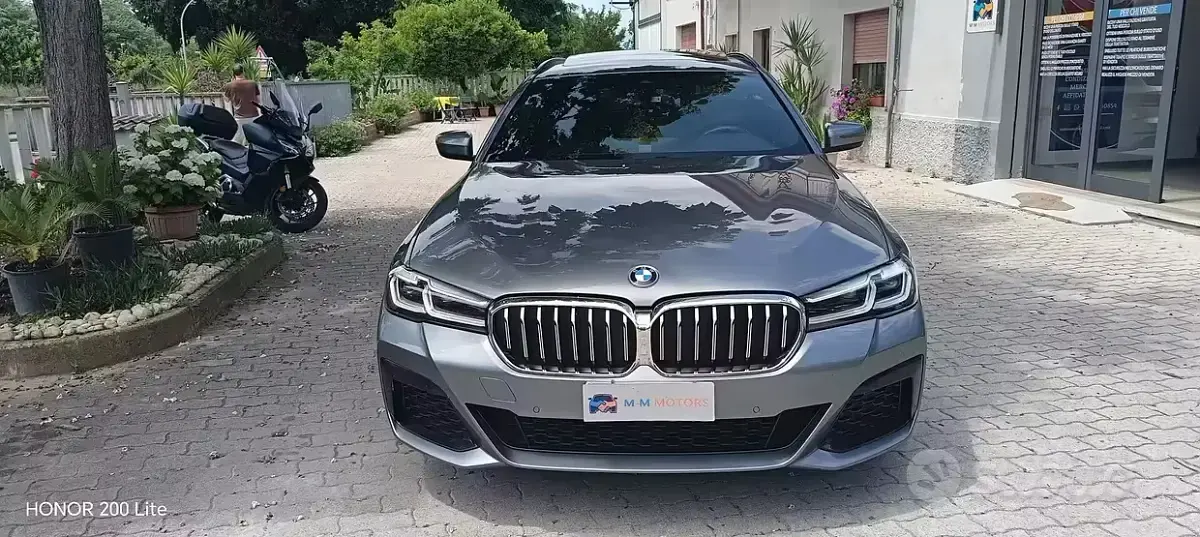 Usata BMW 530e M Sport 184 CV (135 kW) 2021 Grigio Station wagon