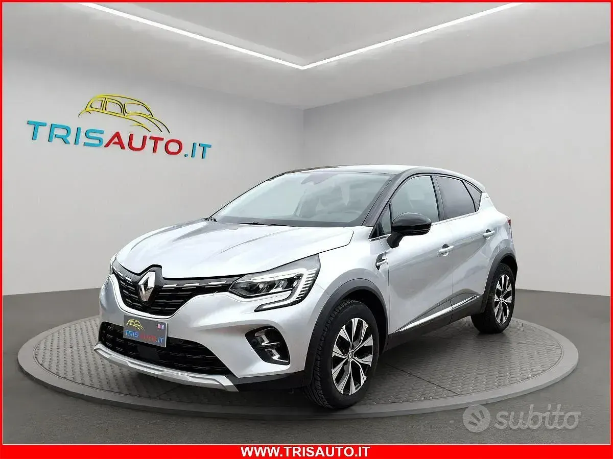 Usata Renault Captur Techno 91 CV (66 kW) 2023 Argento SUV