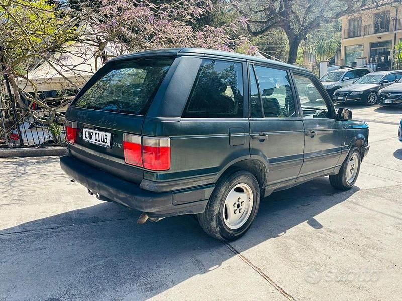 Usata Land Rover Range Rover 135 CV (99 kW) 1995 Verde SUV