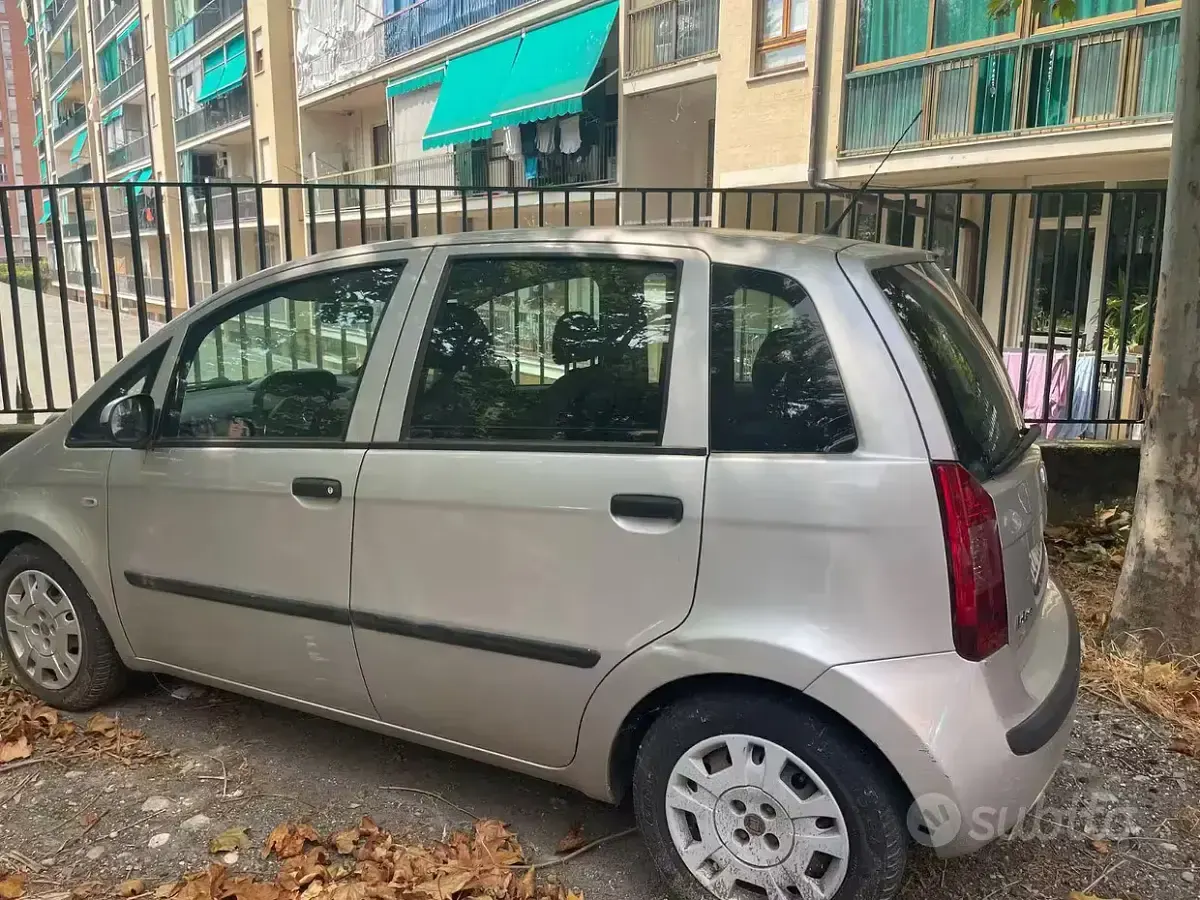 Usata Fiat Idea 95 CV (69 kW) 2011 Grigio Monovolume