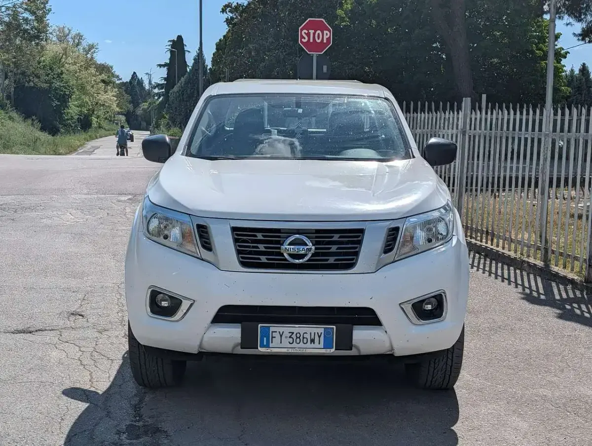 Gebraucht Nissan Navara Visia 163 PS (119 kW) 2019 Weiß Pickup