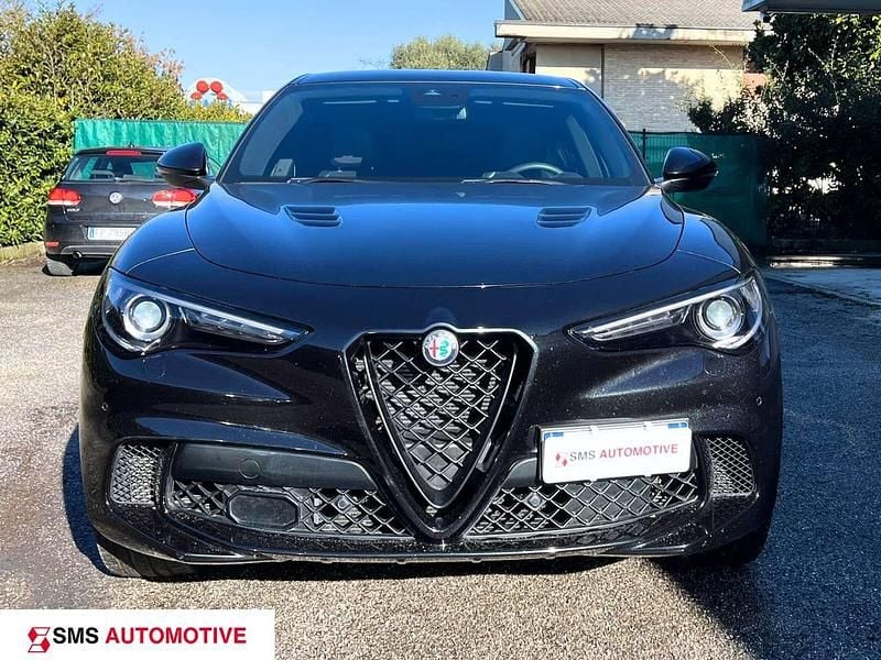 Usata Alfa Romeo Stelvio Quadrifoglio 510 CV (375 kW) 2018 Nero SUV