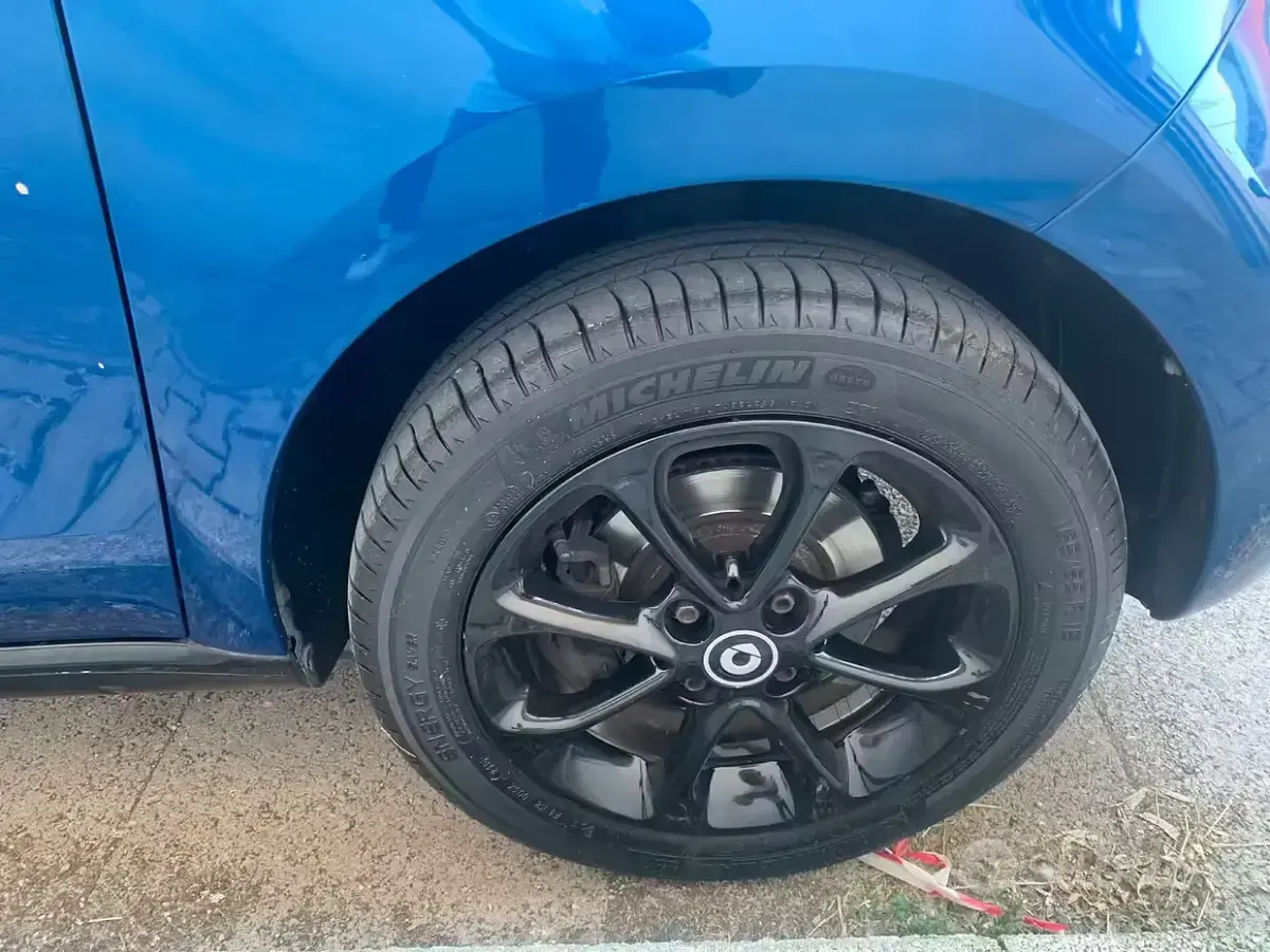 Usata Smart ForFour 61 CV (44 kW) 2016 Blu Utilitaria