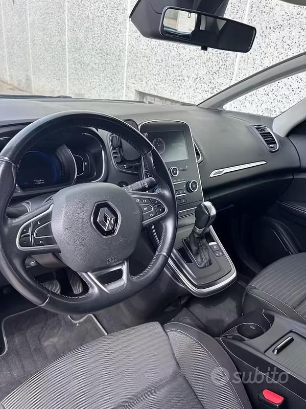 Usata Renault Scénic IV 120 CV (88 kW) 2018 Nero Monovolume