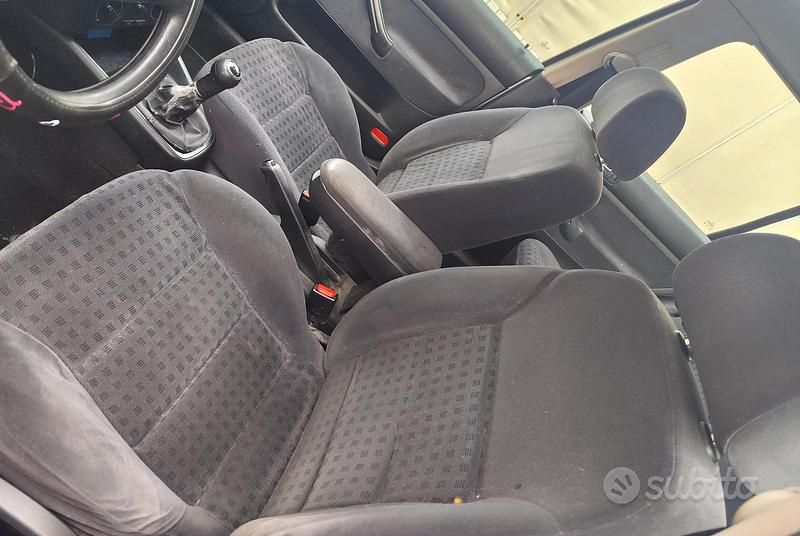 Usata VW Golf IV 2001 Grigio Berlina