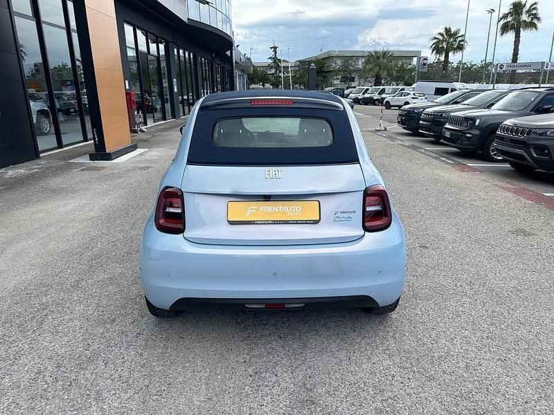 Usata Fiat 500e Icon 69 kW (95 CV) 2020 Bianco Cabrio