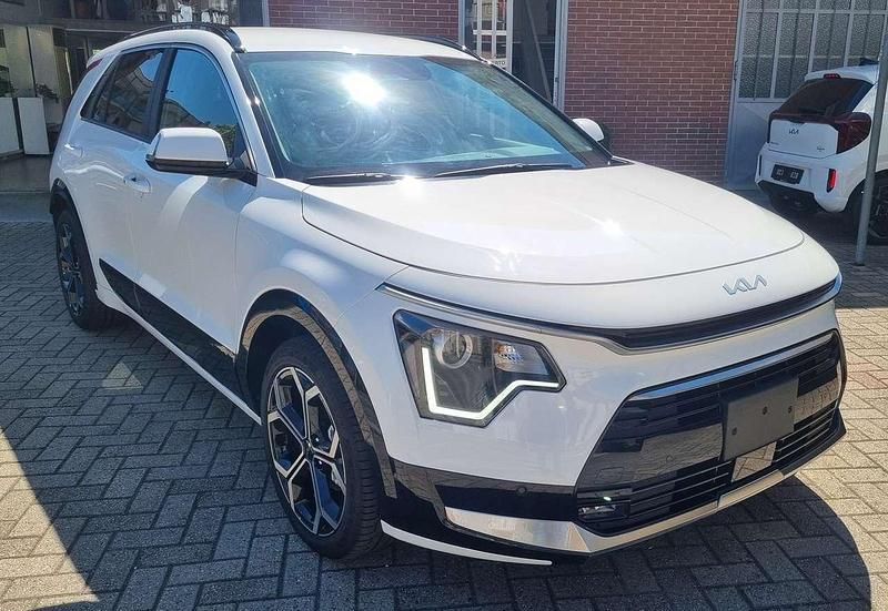 Nuova Kia Niro Style 131 CV (96 kW) 2026 Grigio SUV
